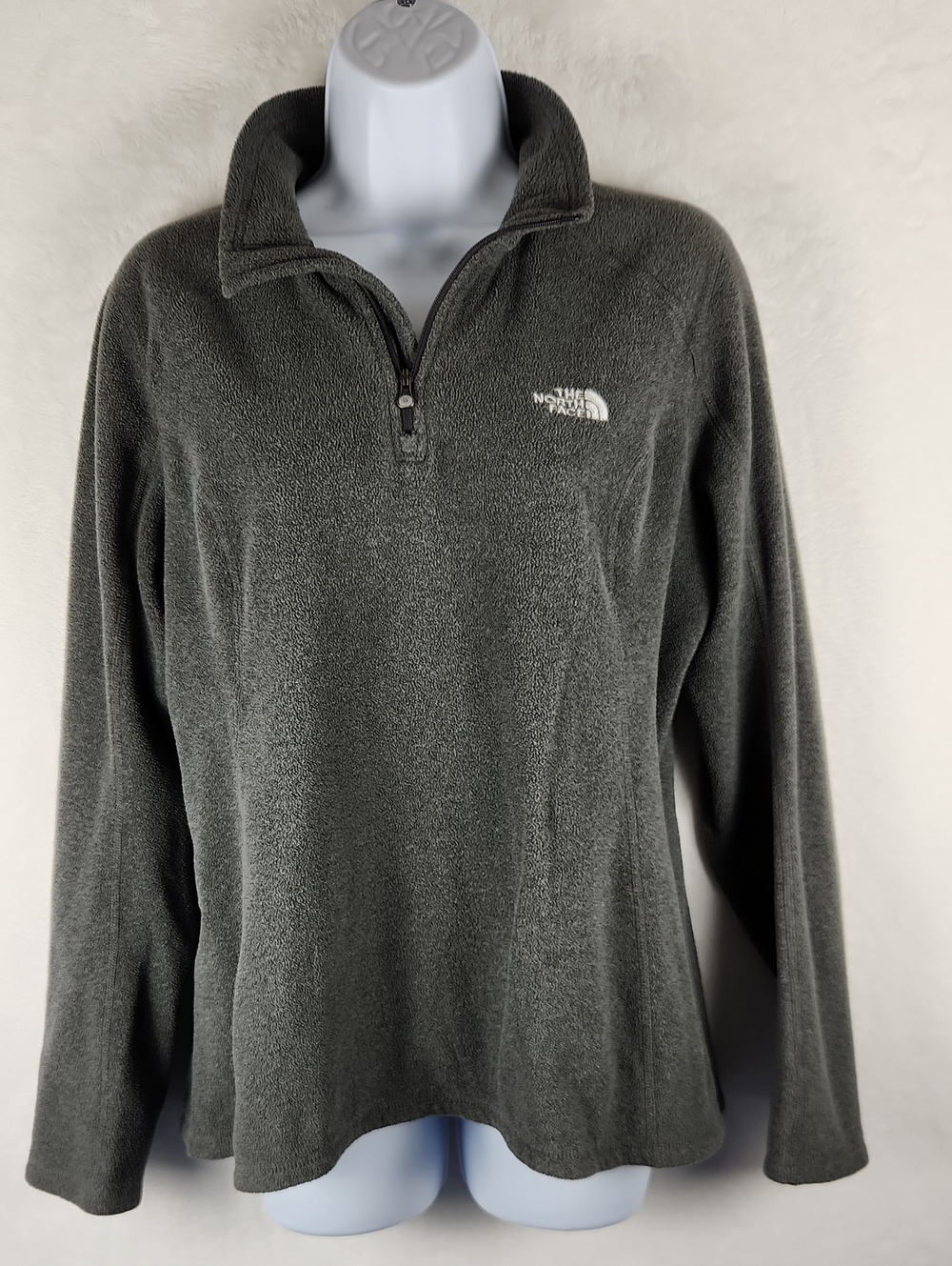 The North Face Women's Charcoal Gray Quarter-Zip Fleece Pullover Size Large